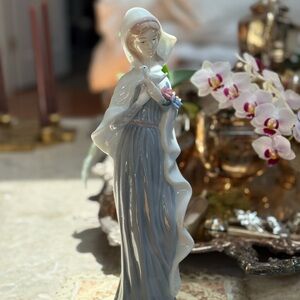 Elegant Ceramic Figurine in Blue and White